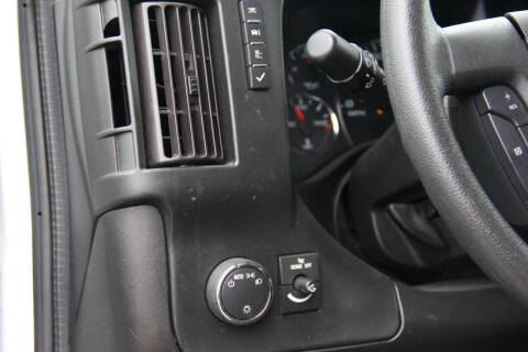 2022 Chevrolet Express 2500