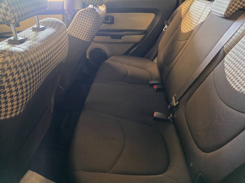 2011 Kia Soul +