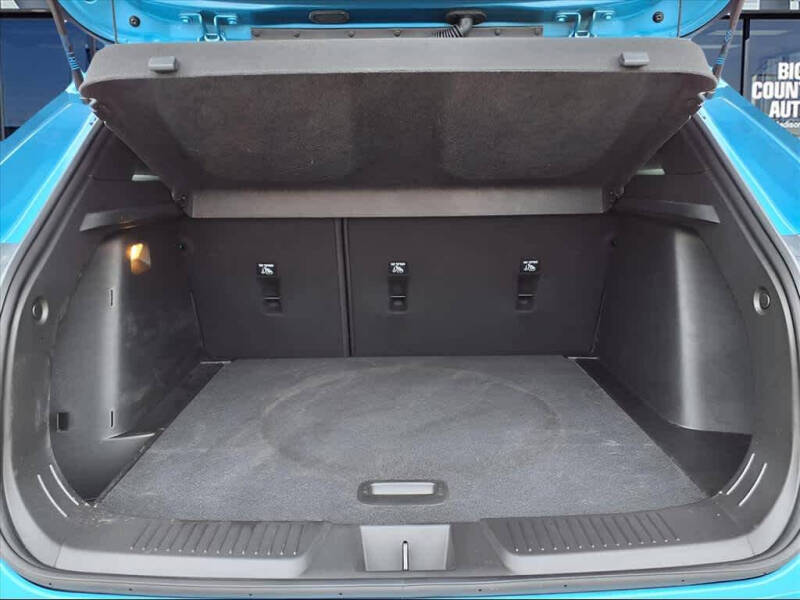 2025 Chevrolet Trax RS