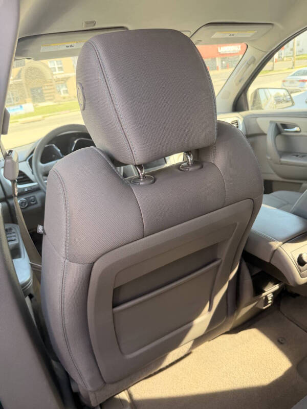 2016 Chevrolet Traverse LS