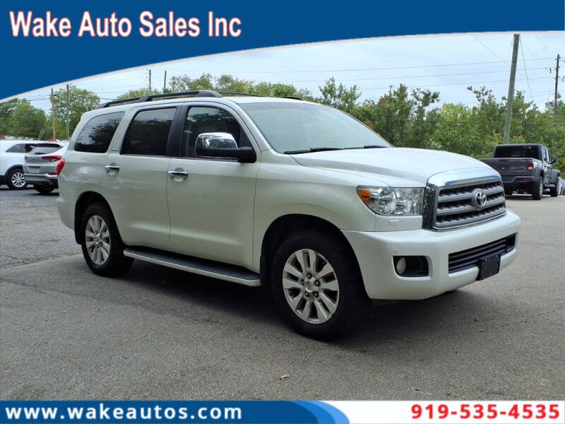 2011 Toyota Sequoia Platinum's photo