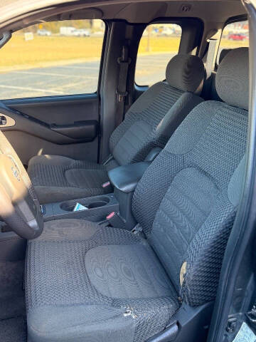 2005 Nissan Frontier SE