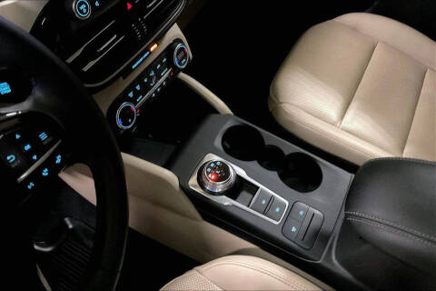2021 Ford Escape SEL