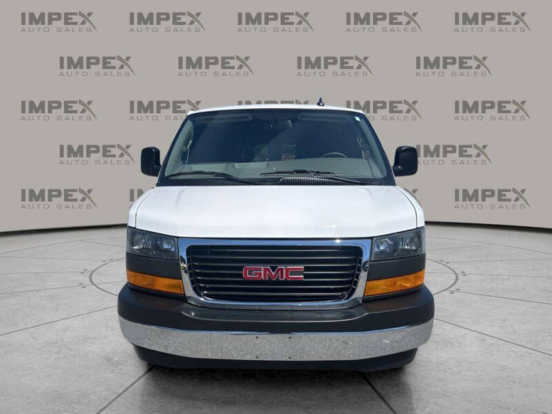 2023 GMC Savana 2500