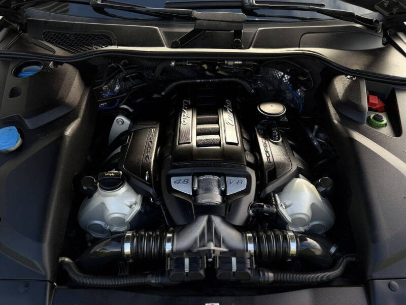 2017 Porsche Cayenne Turbo