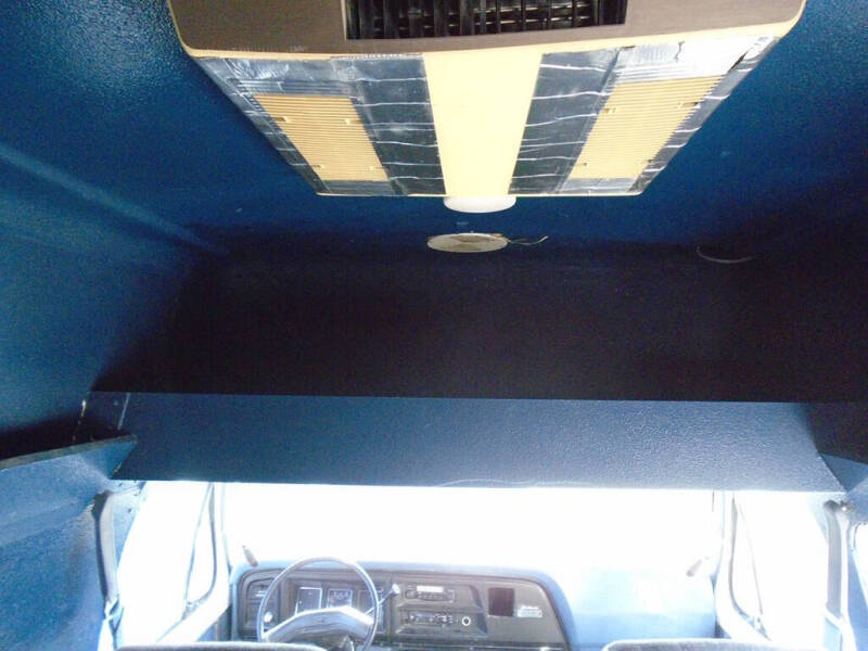 1985 Ford E-350 Super