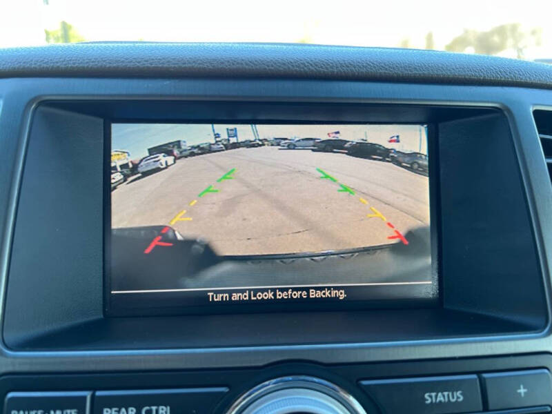 2012 Nissan Armada SV