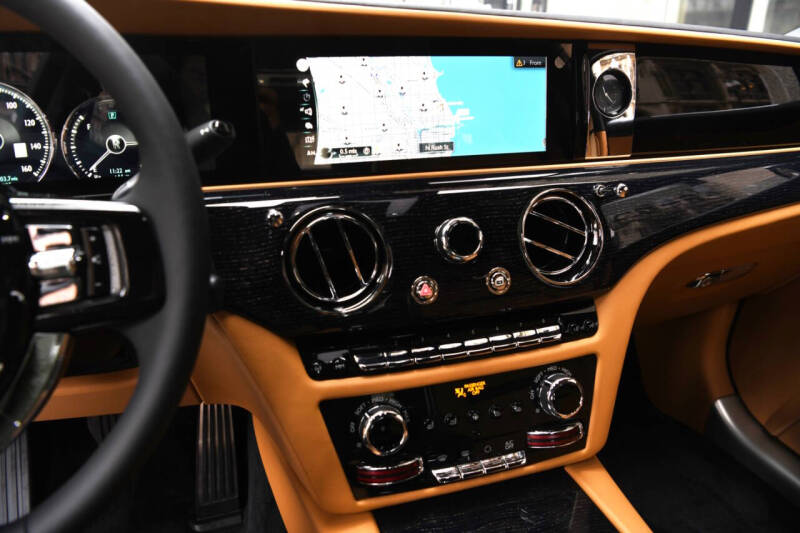 2024 Rolls-Royce Ghost EWB