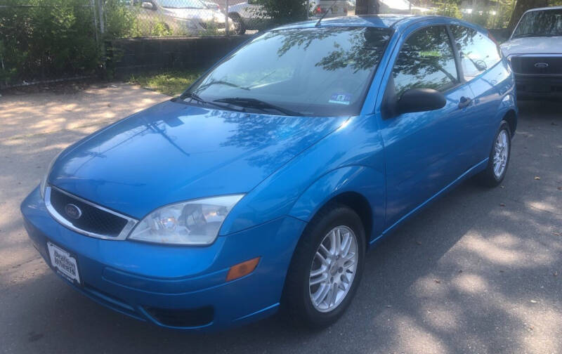 2007 Ford Focus for sale at DEALS ON WHEELS in Newark NJ