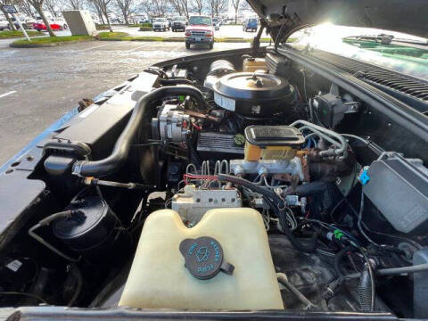 1993 GMC Suburban K2500