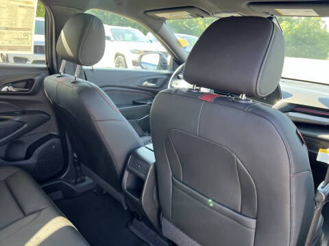 2025 Chevrolet Trax RS