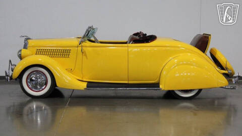 1935 Ford Deluxe