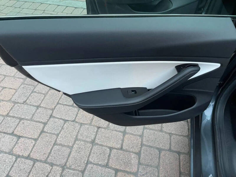 2020 Tesla Model 3 Standard Range Plus