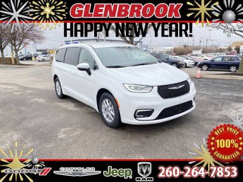 2023 Chrysler Pacifica for sale at Glenbrook Dodge Chrysler Jeep Ram and Fiat in Fort Wayne IN