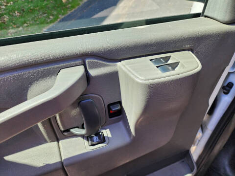 2016 GMC Savana 2500