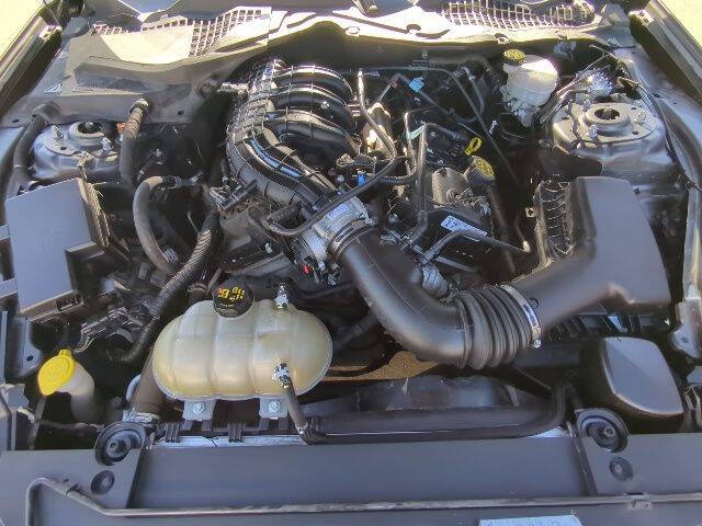 2017 Ford Mustang V6