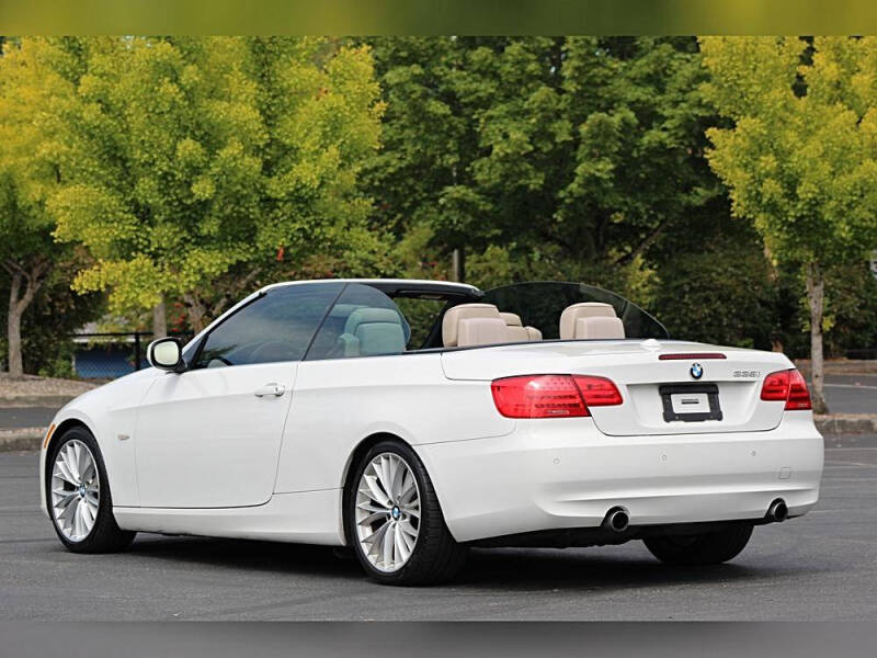 2011 BMW 3 Series 335i