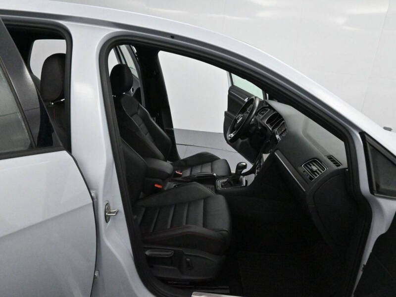 2021 Volkswagen Golf GTI Autobahn