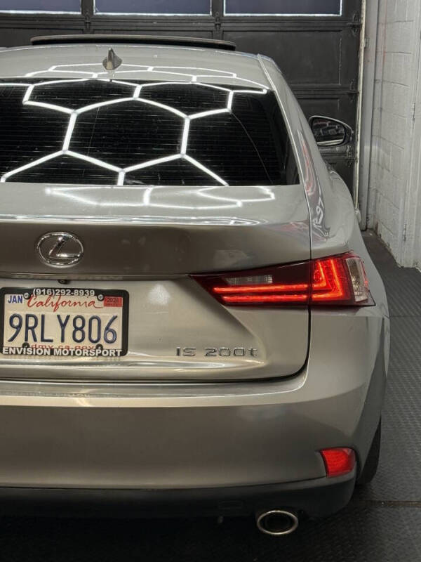2016 Lexus IS 200t
