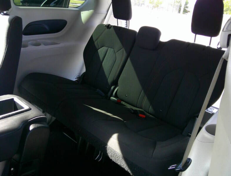 2017 Chrysler Pacifica LX