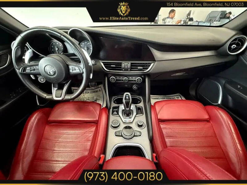 2022 Alfa Romeo Giulia Veloce