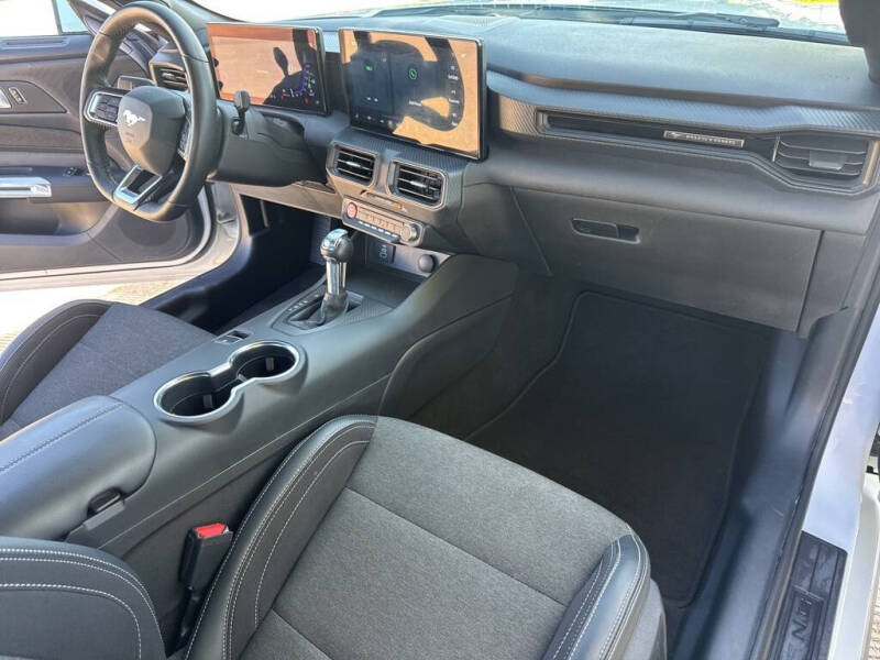 2024 Ford Mustang EcoBoost