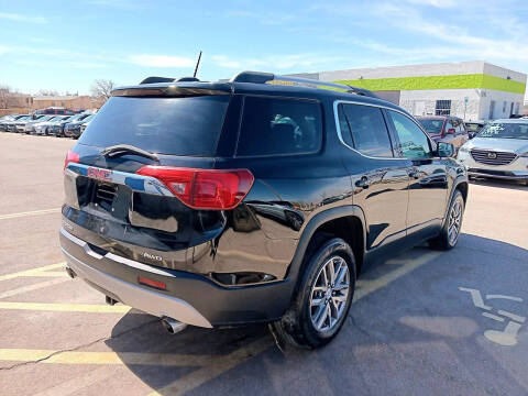 2017 GMC Acadia SLE-2