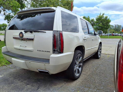 2013 Cadillac Escalade Premium