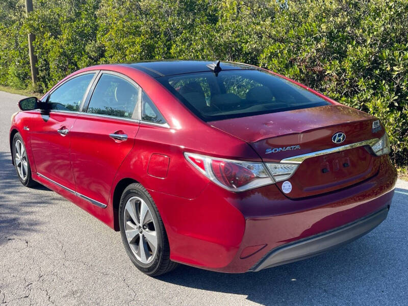 2011 Hyundai Sonata Hybrid