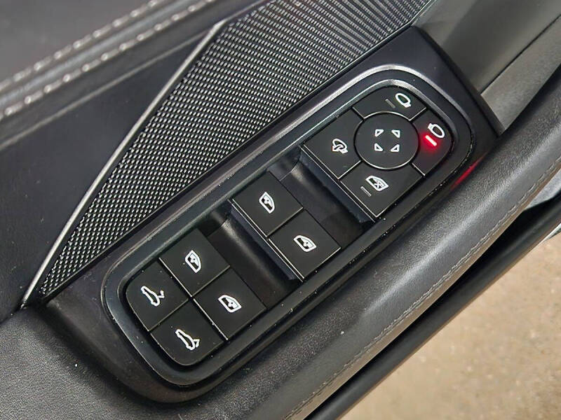 2023 Porsche Panamera