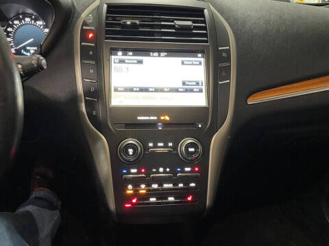 2017 Lincoln MKC Select