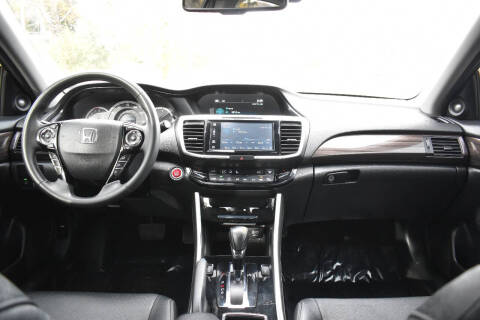 2017 Honda Accord EX-L V6 w/Navi w/Honda Sensing