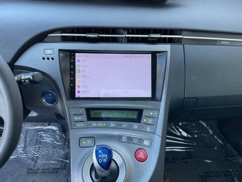 2012 Toyota Prius Two