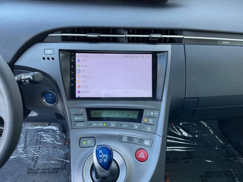 2012 Toyota Prius Two