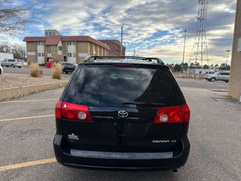 2008 Toyota Sienna CE 7-Passenger