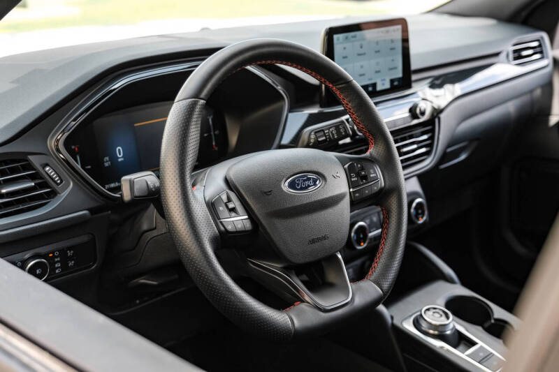 2025 Ford Escape ST-Line Select