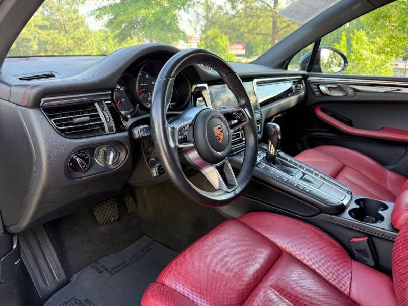 2020 Porsche Macan