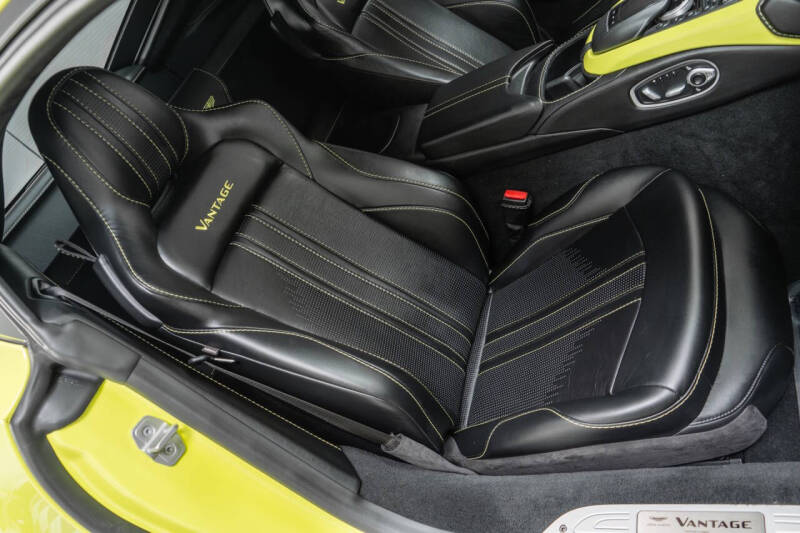 2019 Aston Martin Vantage