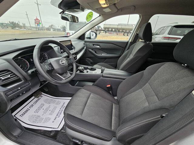 2025 Nissan Rogue SV