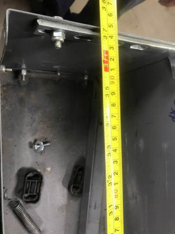 2013 LADDER RACK/SHELVING ADRIAN