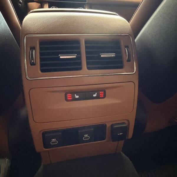 2025 Jaguar F-PACE SVR 575 EDITION