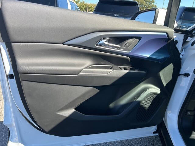 2026 Chevrolet Equinox EV LT 2