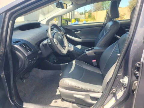 2012 Toyota Prius Plug-in Hybrid