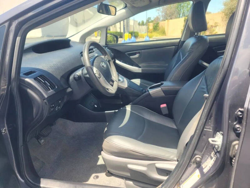 2012 Toyota Prius Plug-in Hybrid
