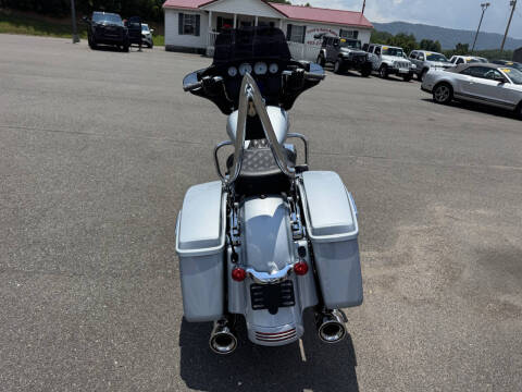 2023 Harley-Davidson Street Glide