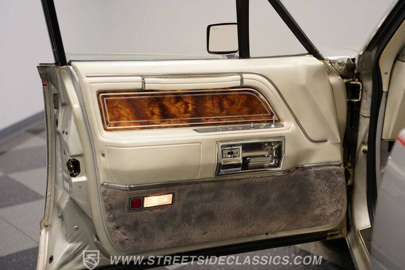 1984 Lincoln Town Car