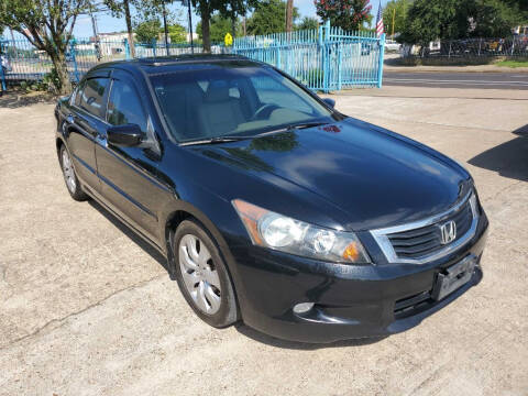 2009 Honda Accord for sale at DANNY AUTO SALES in Dallas TX
