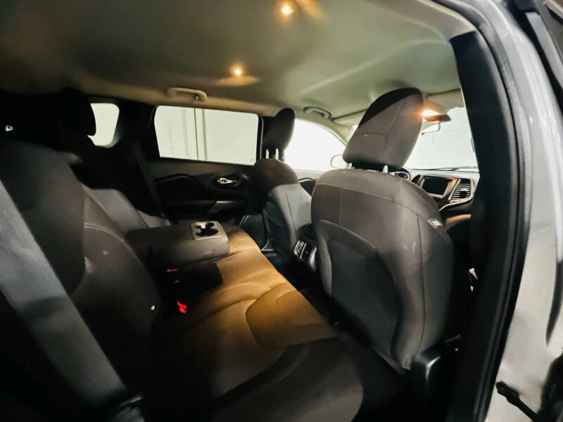 2019 Jeep Cherokee Latitude