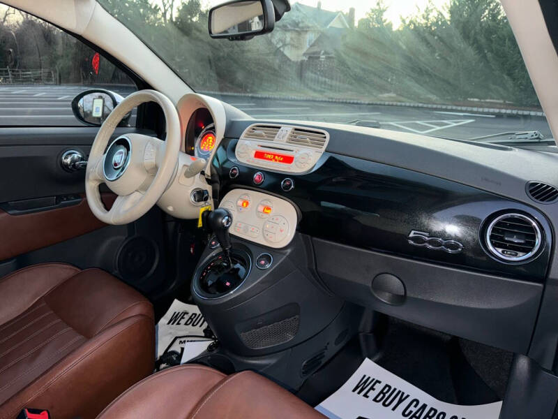 2012 FIAT 500 Lounge photo 28