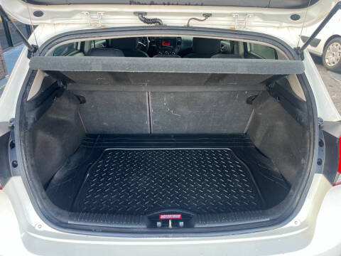 2016 Kia Forte5 LX